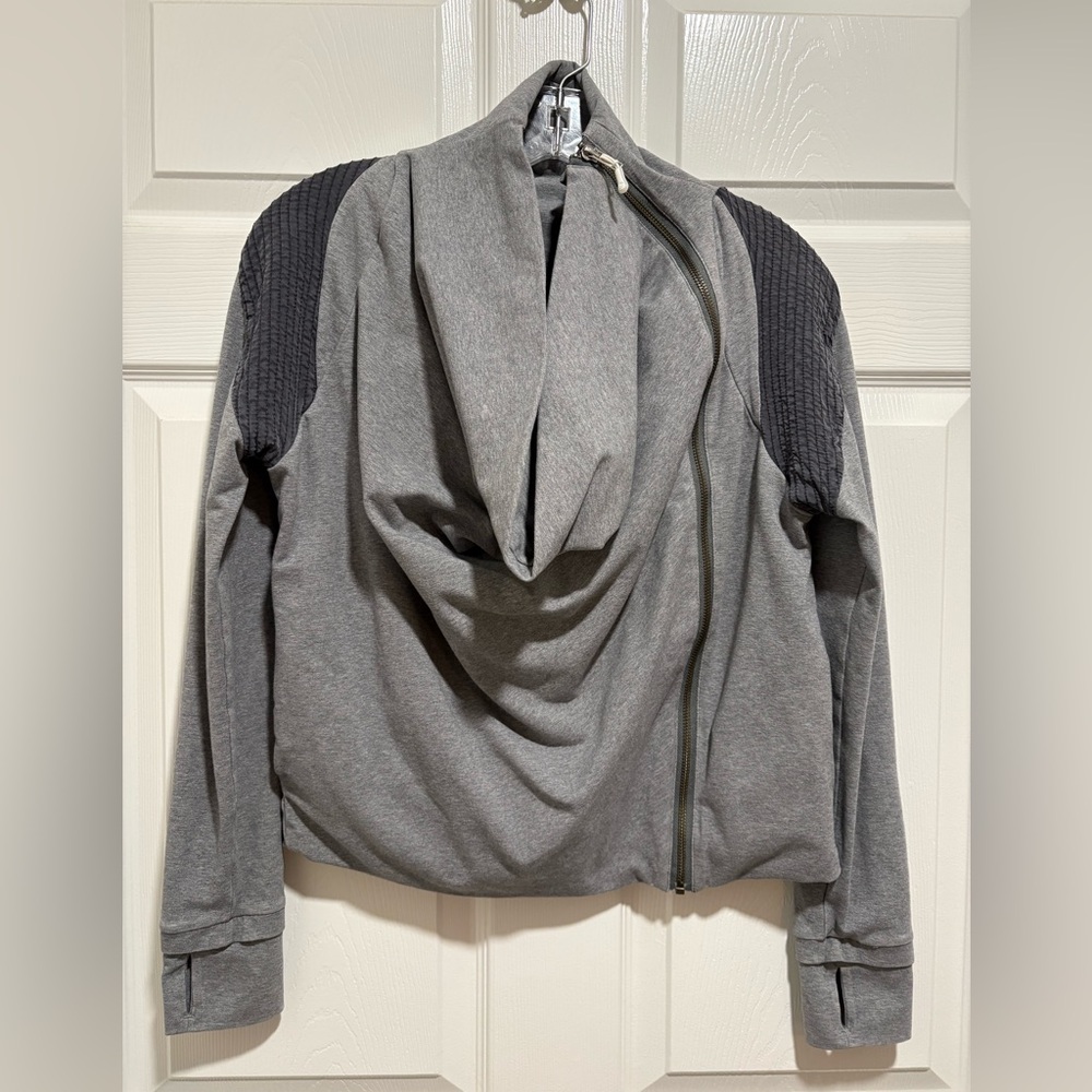 Lululemon Women's Gray Sway Moto Asymmetrical Zip Cowl Neck Jacket Size 6 EUC - Picture 3 of 11